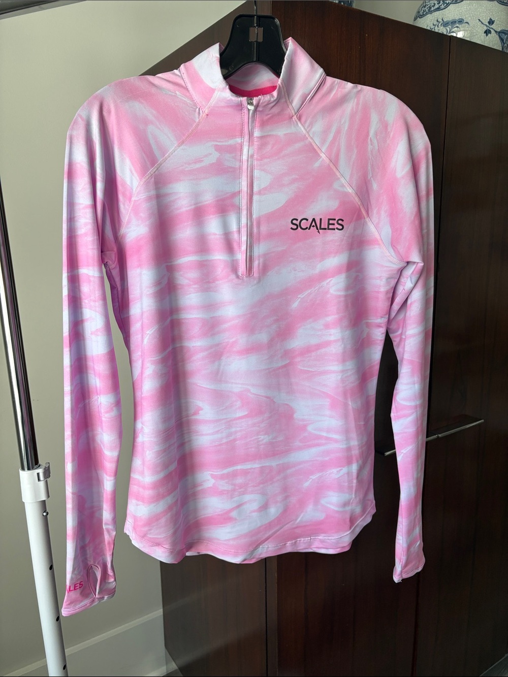 SCALES Pink Long-Sleeve Women's quarter zip SZ xs